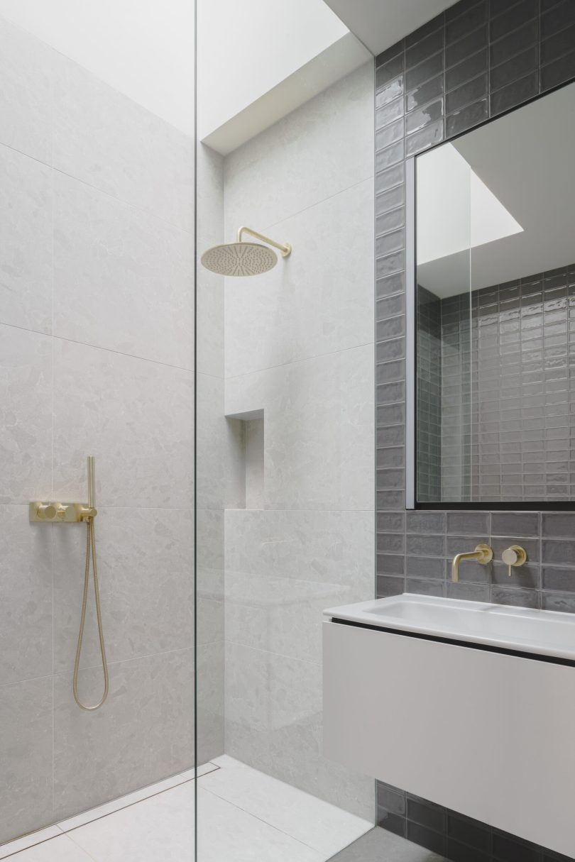 Alexander Martin设计的极简住宅Regents Park Road