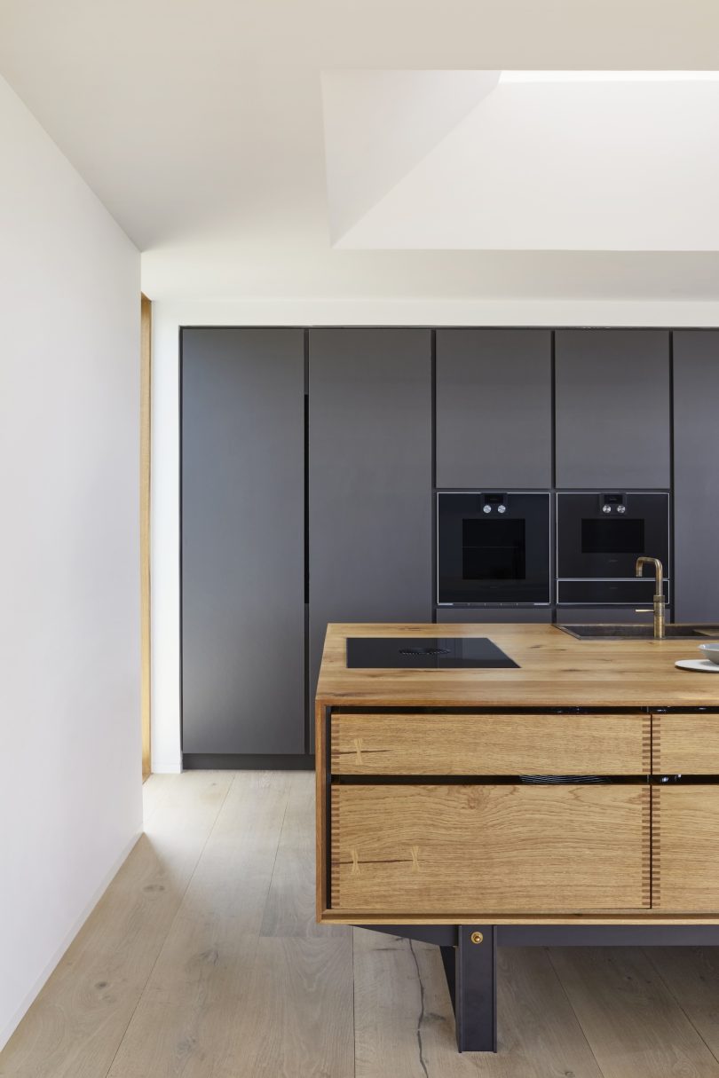 由Henning Larsen设计的极简主义别墅Tisvilde