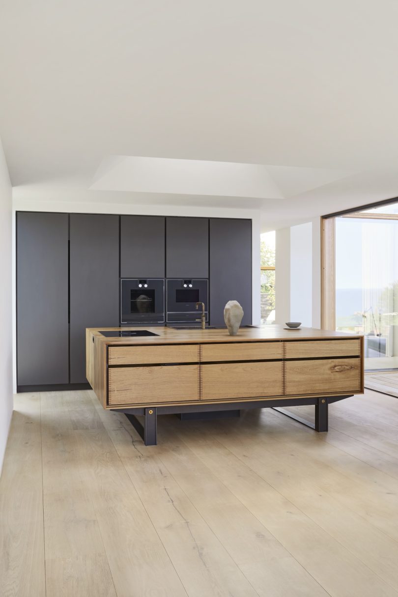 由Henning Larsen设计的极简主义别墅Tisvilde