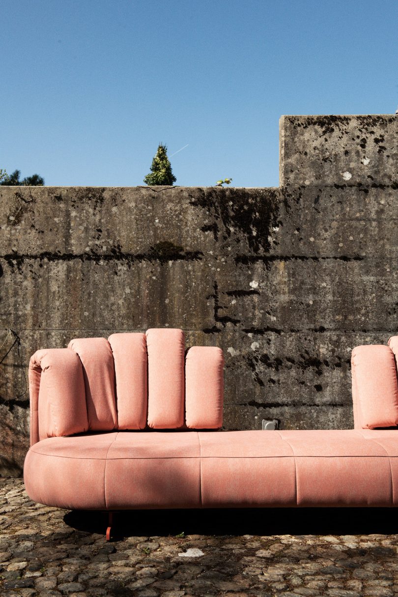 De Sede设计的DS-888 Collina沙发亮相2024米兰国际家具展