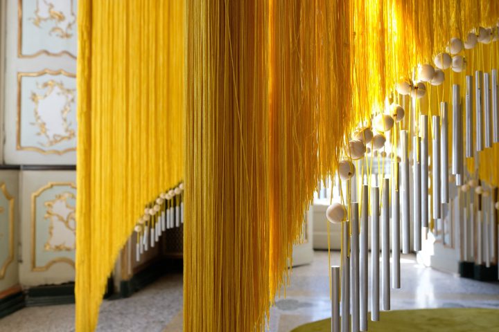 2024米兰设计周：Sara Ricciardi的沉浸式装置“柳树下”