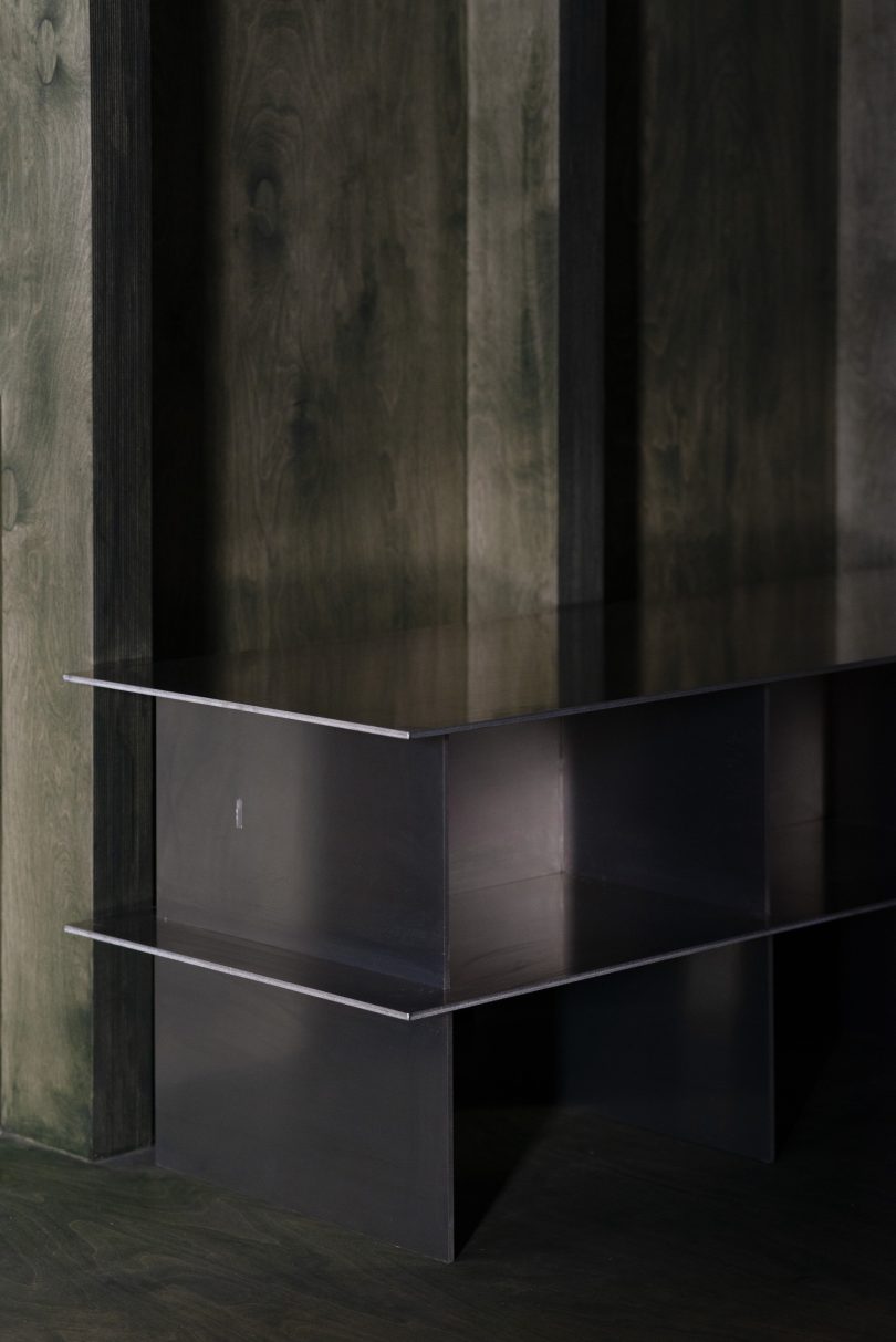 MDT Mobilier设计的极简主义长凳Aluminum Bench