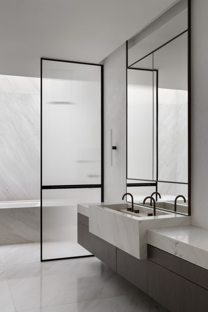 STUDIO-LIU设计的极简主义住宅CKR Residence