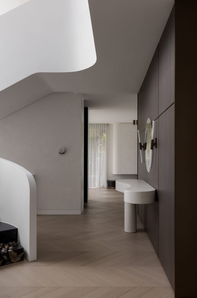 STUDIO-LIU设计的极简主义住宅CKR Residence