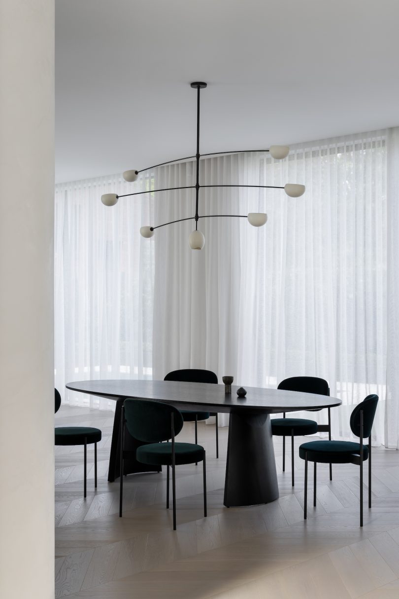 STUDIO-LIU设计的极简主义住宅CKR Residence