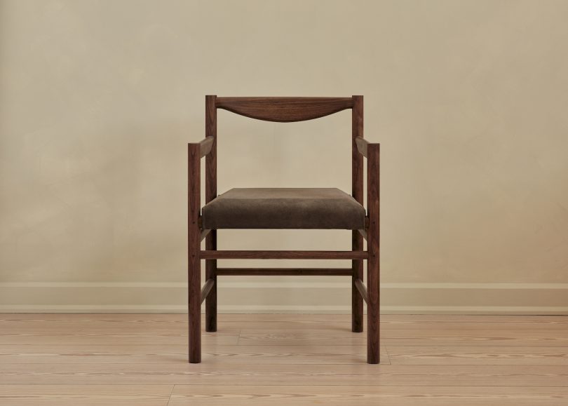 由Fort Standard设计的极简扶手椅Range Armchair