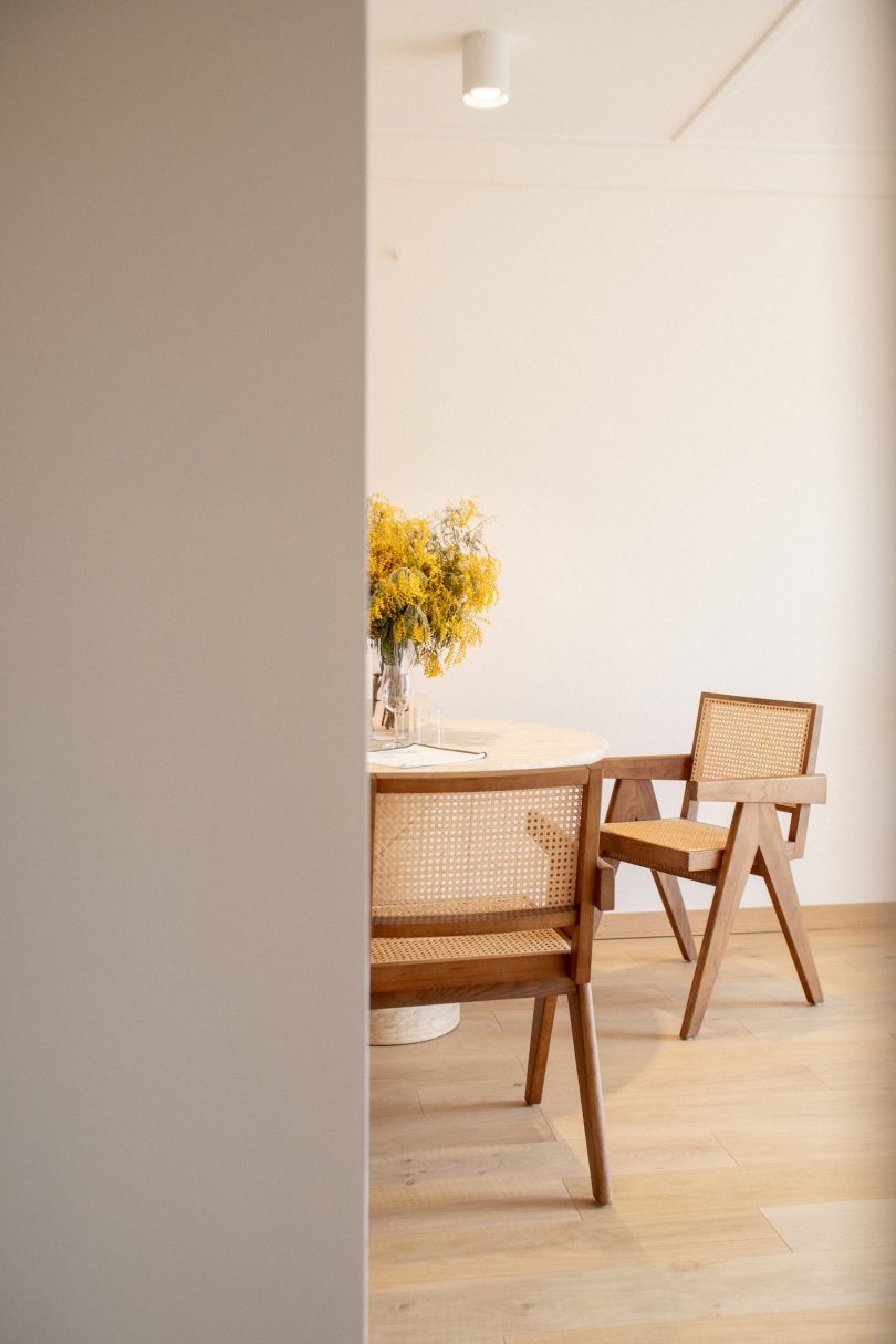 Studio Cent Soixante设计的极简主义公寓Riviera