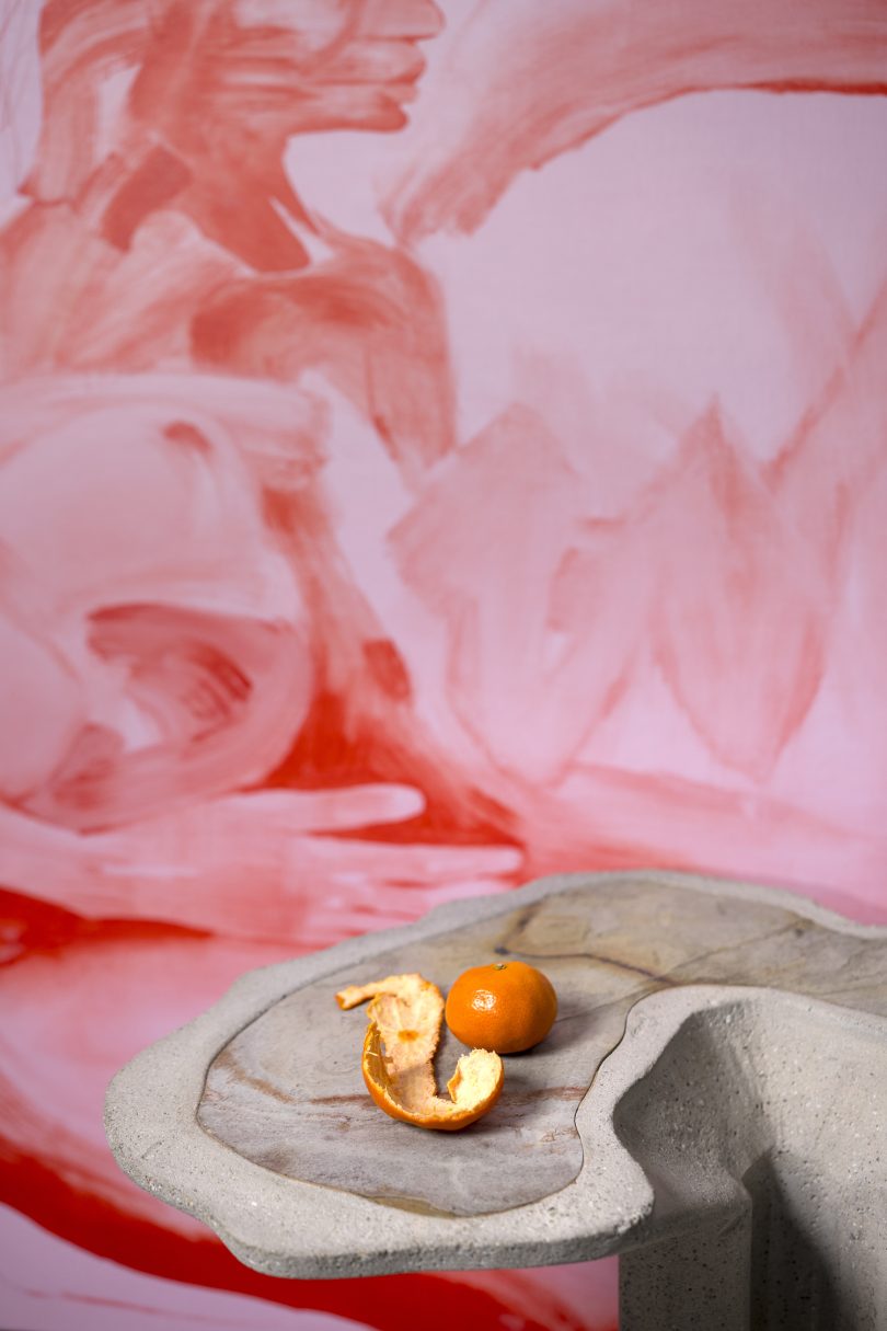 James Haywood设计的极简主义桌子Xanadu Table