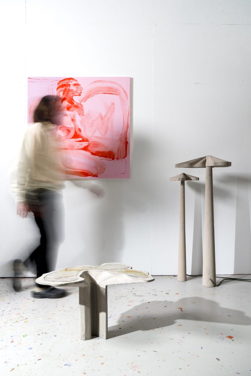 James Haywood设计的极简主义桌子Xanadu Table