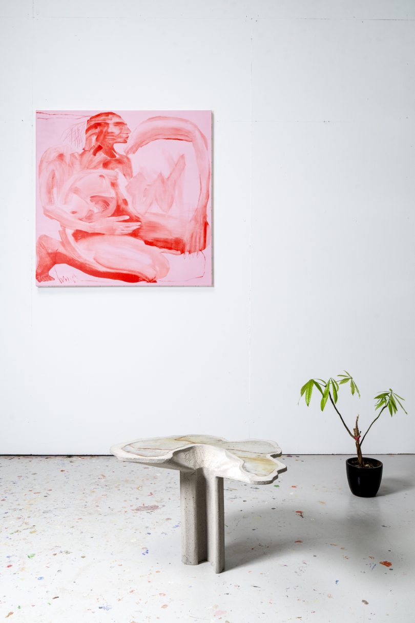 James Haywood设计的极简主义桌子Xanadu Table