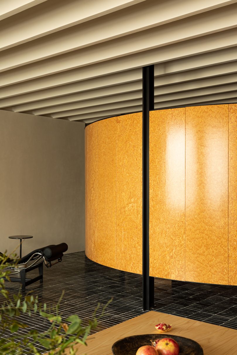 由XYH Design设计的极简主义空间Yueji Yoga