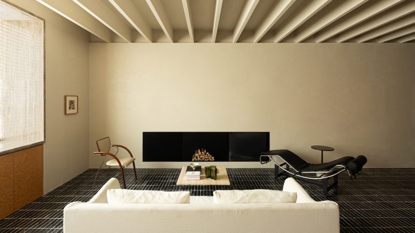 由XYH Design设计的极简主义空间Yueji Yoga