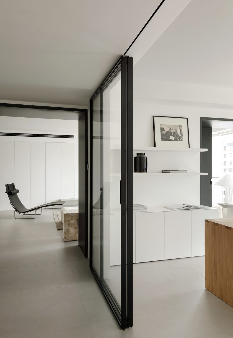 BW Timeless设计极简主义公寓Appartement UHN