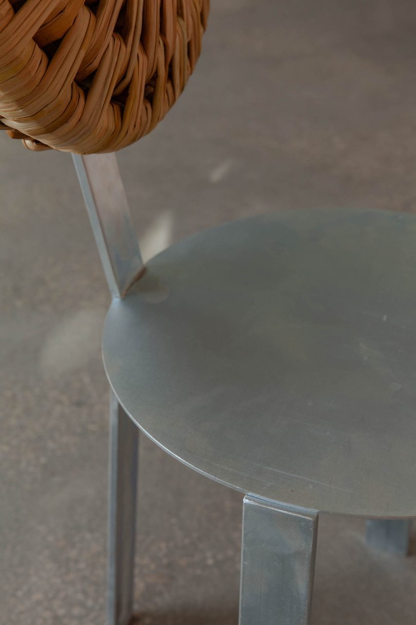 由studio MACHEIA设计的极简主义椅子Cadeira