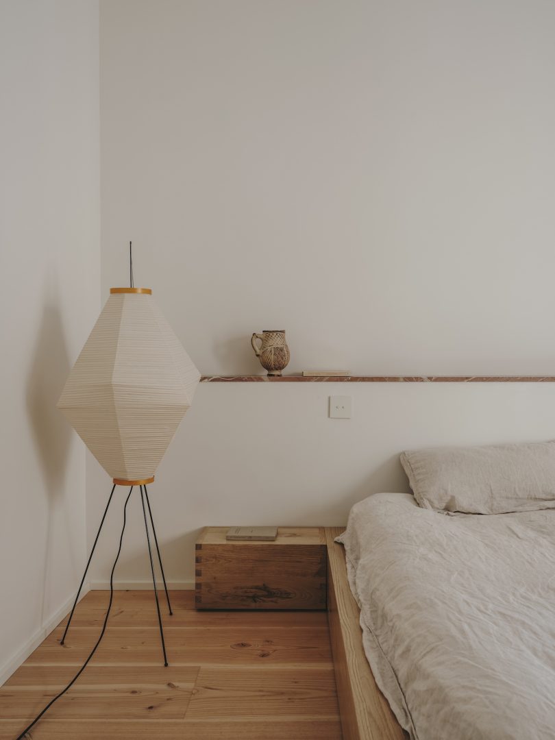 由Plantea Estudio设计的极简主义住宅Casa DH