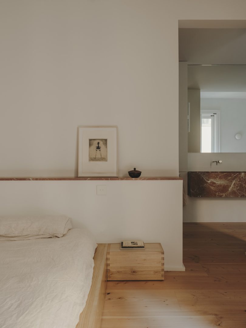 由Plantea Estudio设计的极简主义住宅Casa DH