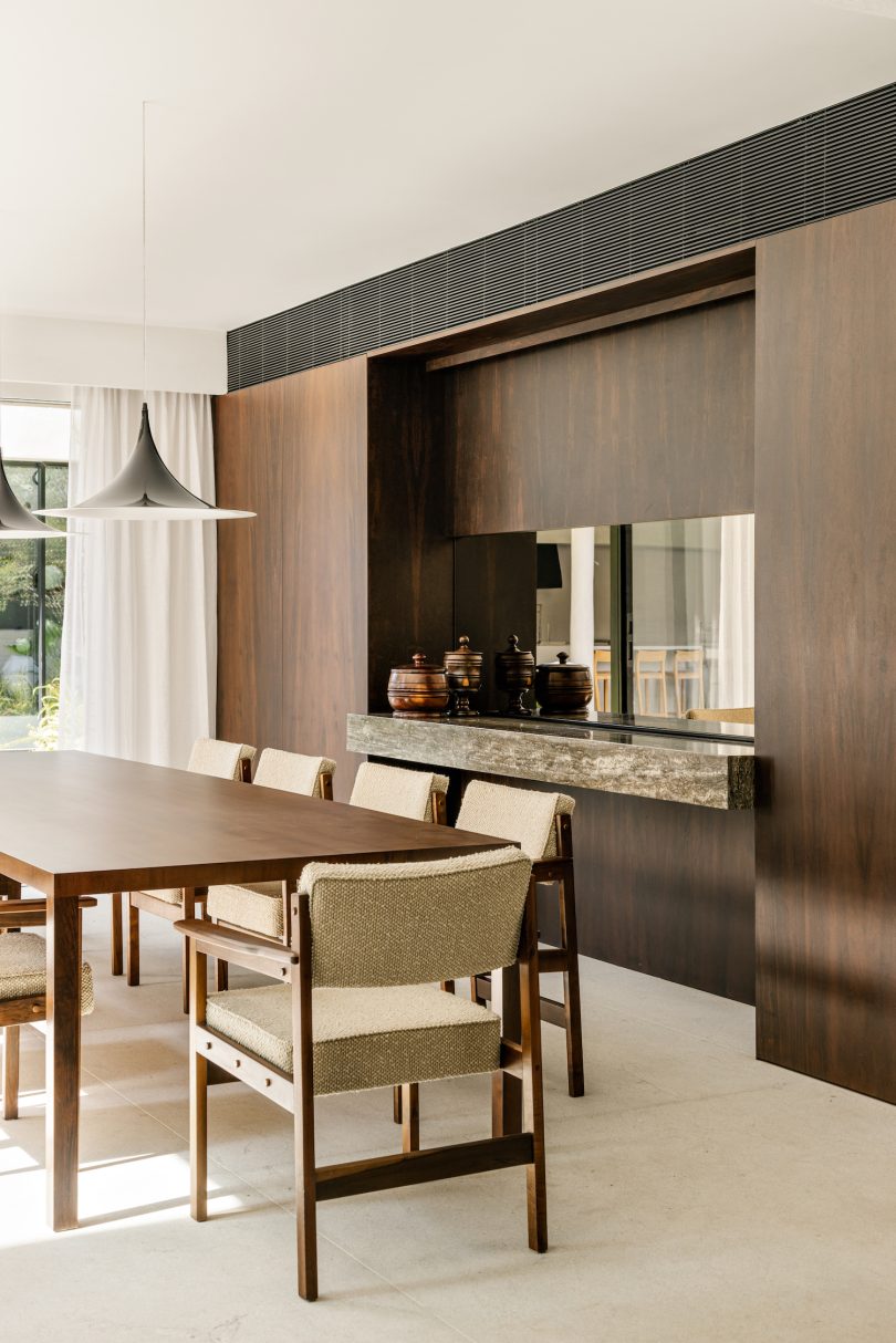 由Felipe Hess Arquitetos设计的简约住宅Casa Elisa