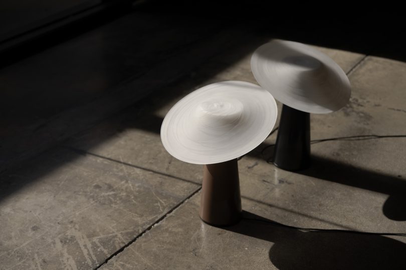 由Ming-Li Chang设计的极简台灯Dai Table Lamp