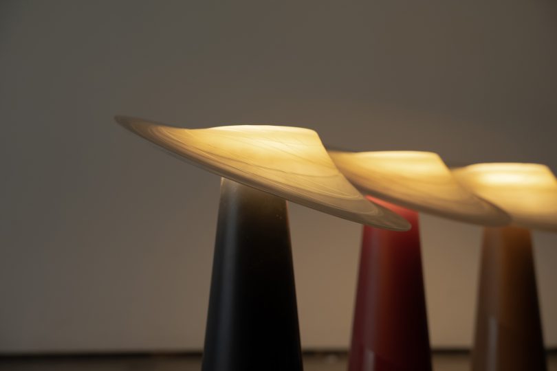 由Ming-Li Chang设计的极简台灯Dai Table Lamp