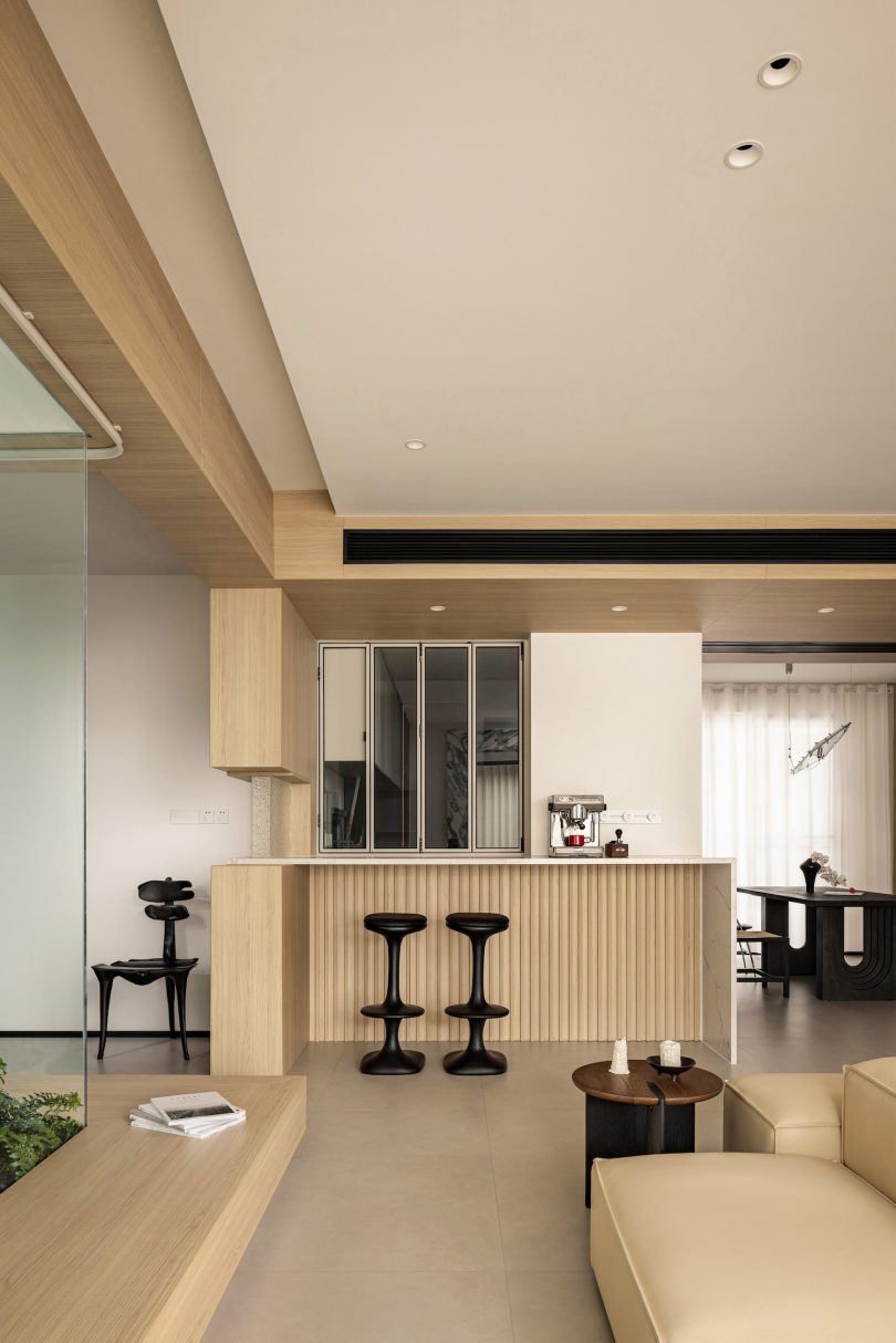 TOATA Design设计的极简主义住宅Light Symphony