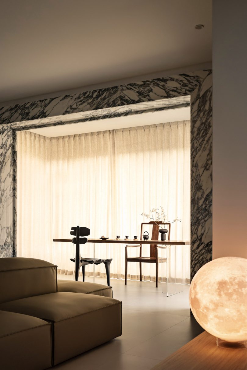 TOATA Design设计的极简主义住宅Light Symphony