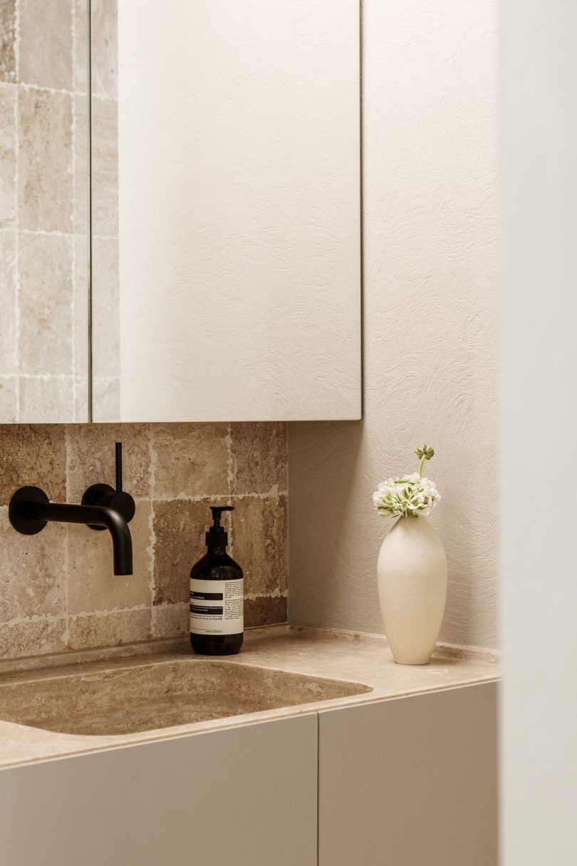 YUMALIN设计的极简住宅Photographer’s Sanctuary