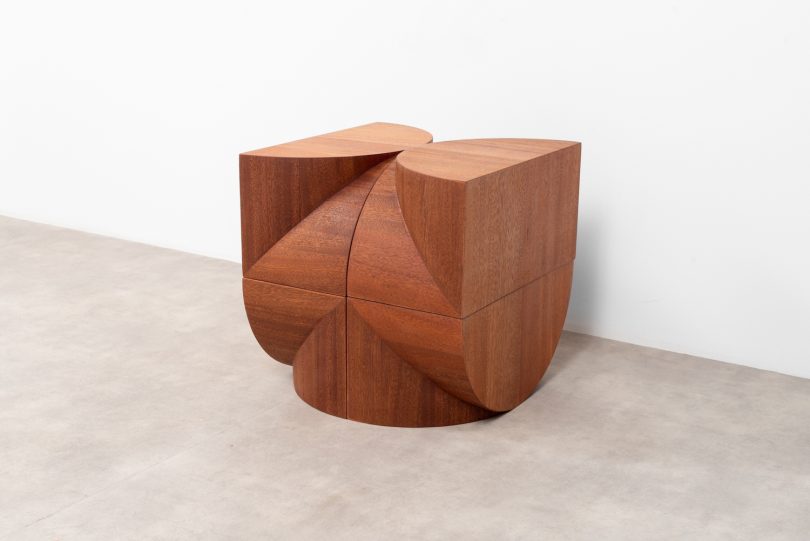 Rino Claessens设计的极简主义系列Stacked Formations