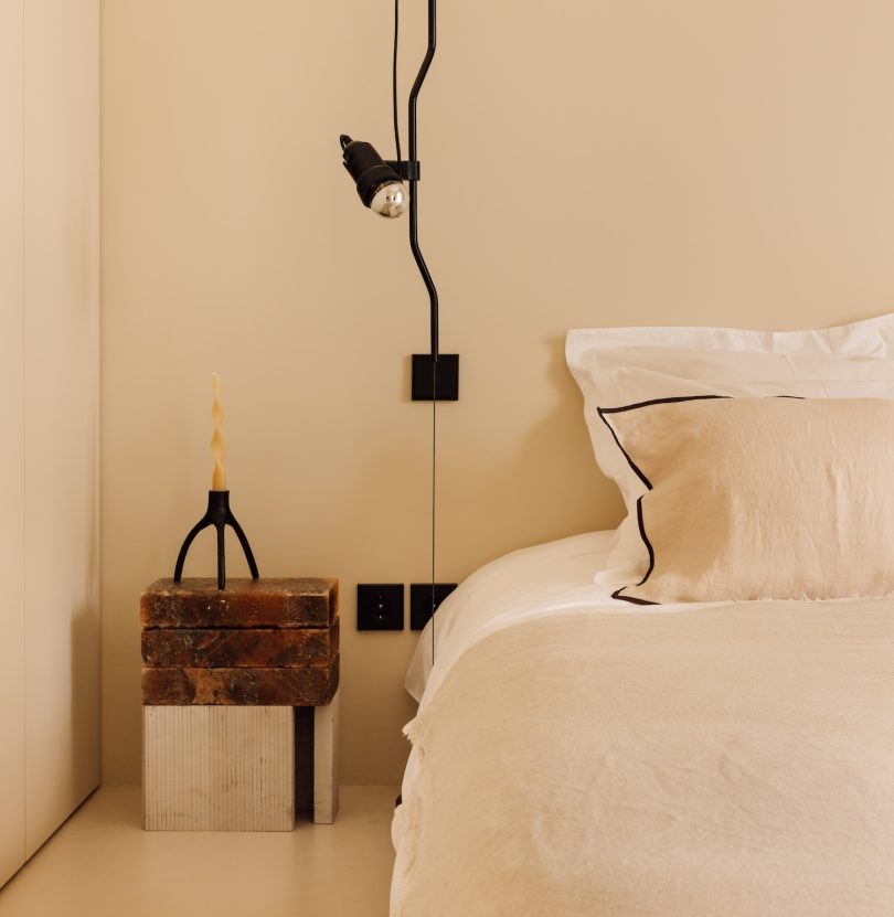 Studio Gameiro设计的极简公寓Vault Apartment