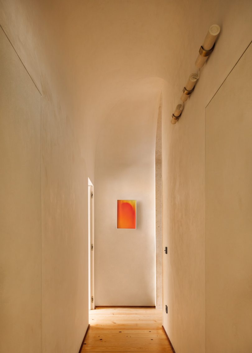 Studio Gameiro设计的极简公寓Vault Apartment