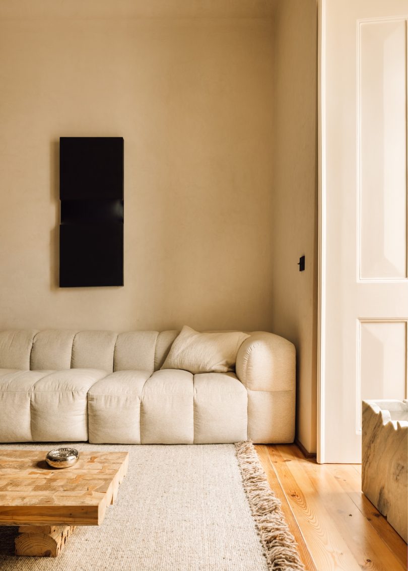 Studio Gameiro设计的极简公寓Vault Apartment