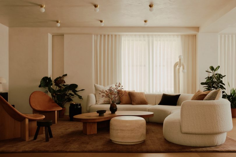 由General Assembly设计的极简主义公寓West End Ave