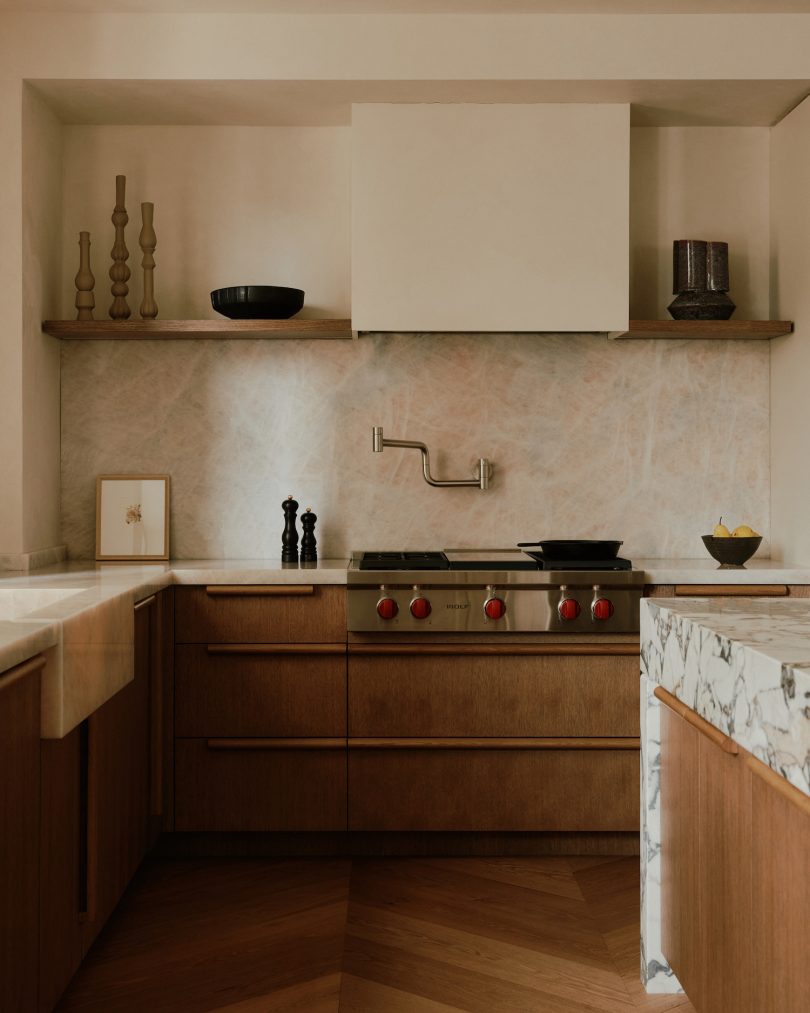 由General Assembly设计的极简主义公寓West End Ave