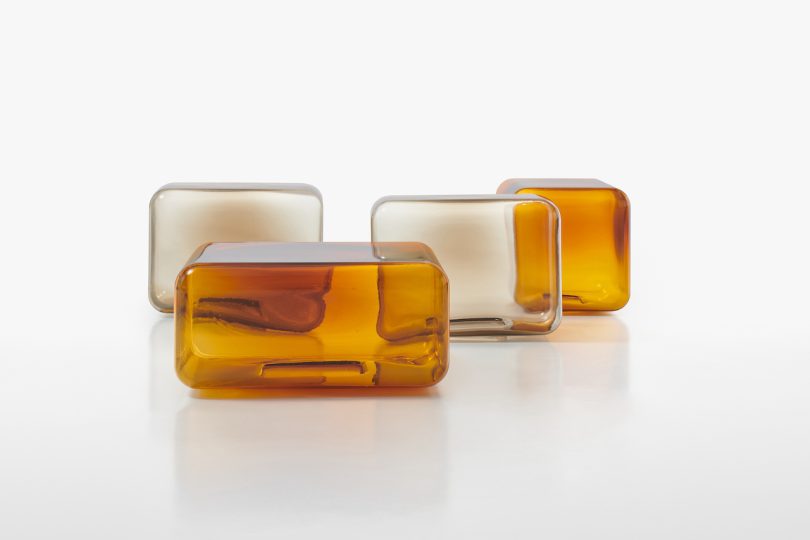 Sabine Marcelis设计的Lokum桌子是家居玻璃珠宝