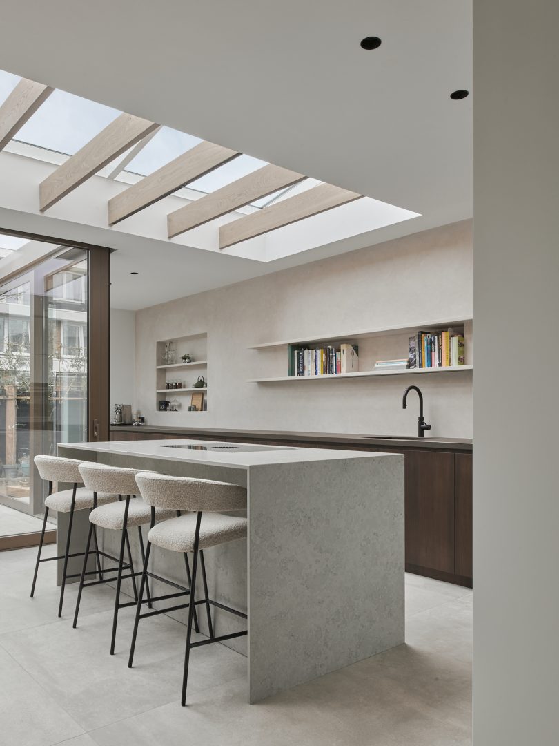 Serge Schoemaker Architects设计的极简住宅Amsterdam House