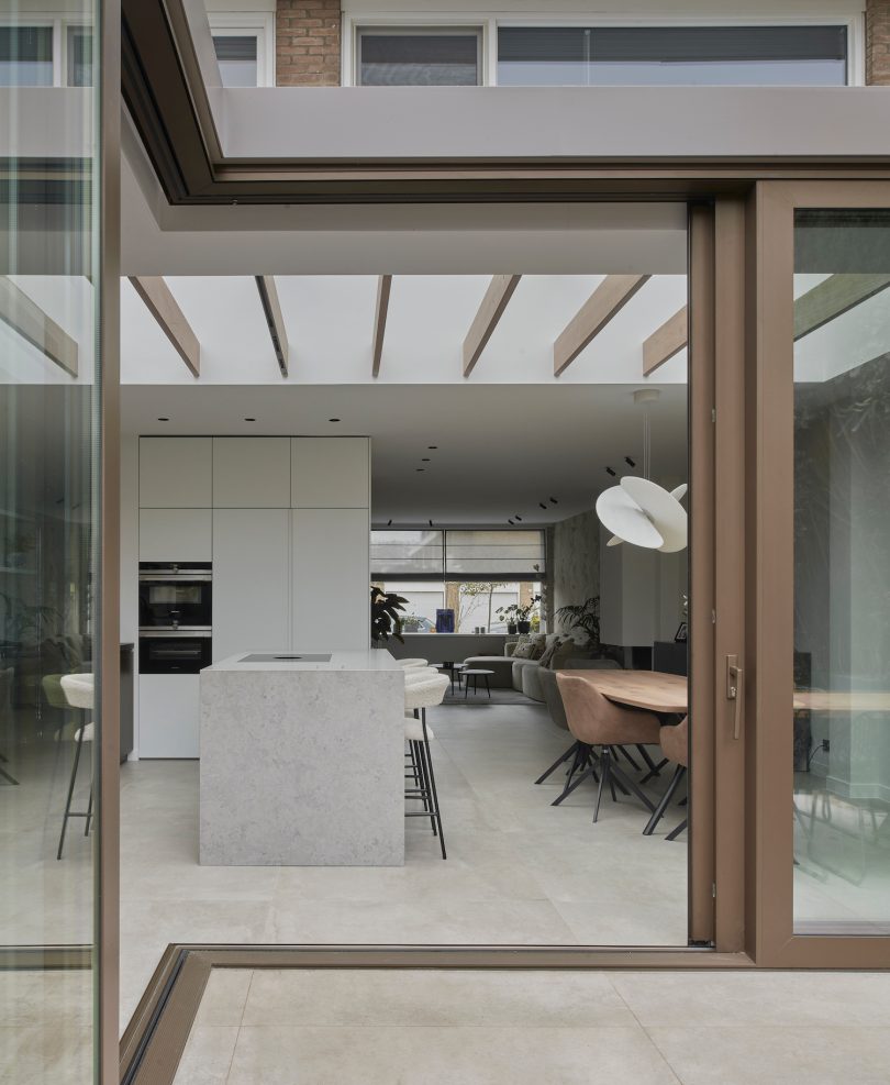 Serge Schoemaker Architects设计的极简住宅Amsterdam House