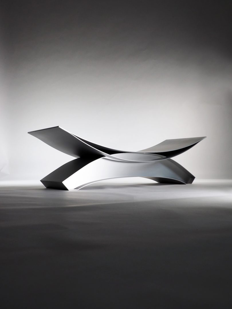 Toshiki Omatsu设计的极简主义风格椅子Dusk