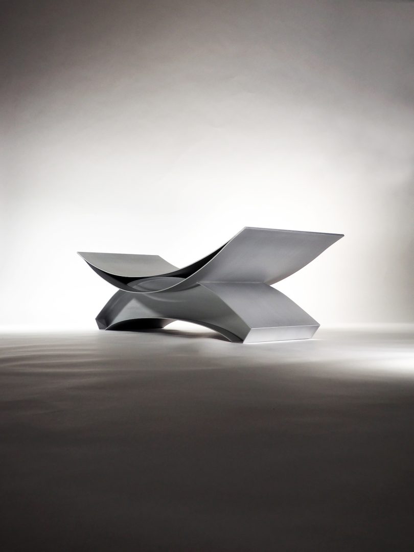 Toshiki Omatsu设计的极简主义风格椅子Dusk