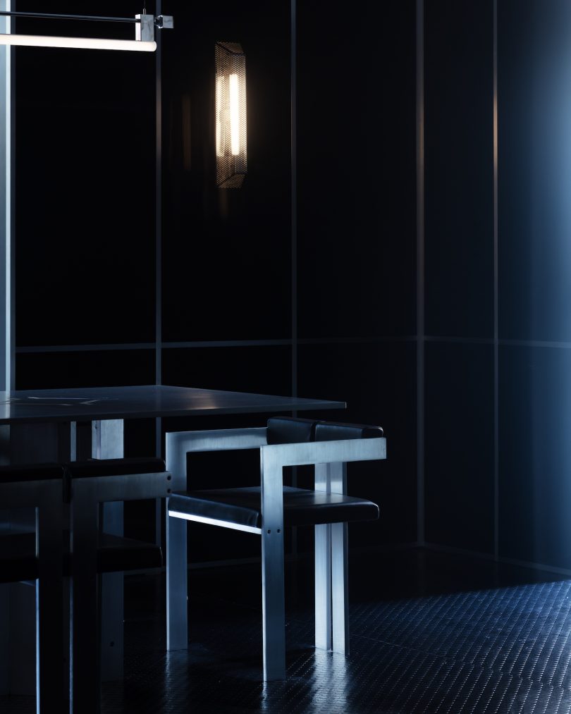 KAIA和GSL Works设计的极简照明The Empyrean