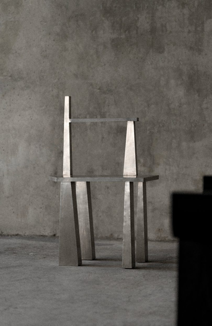 Studio Naibú设计的极简风格的椅子Le Mautu