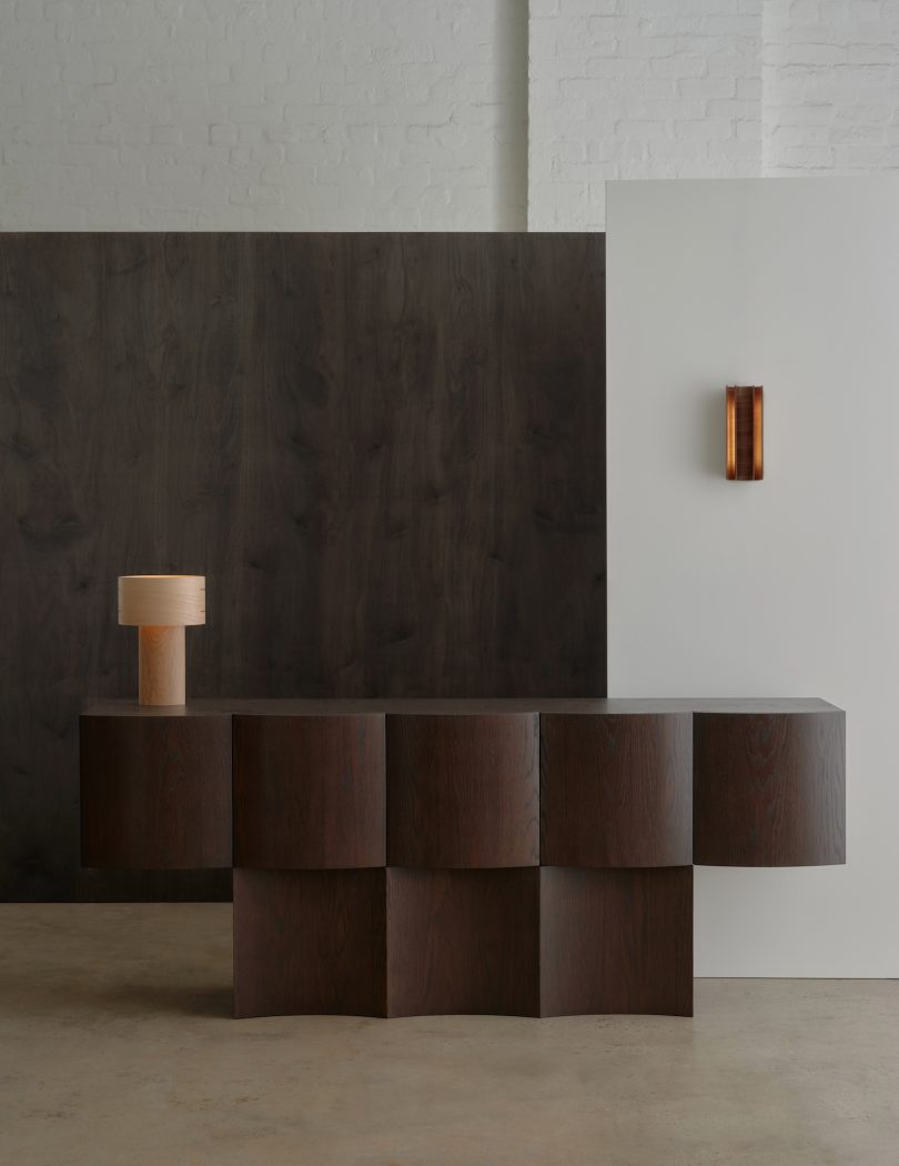 由Sabu Studio设计的极简风格的橱柜Lune Cabinet