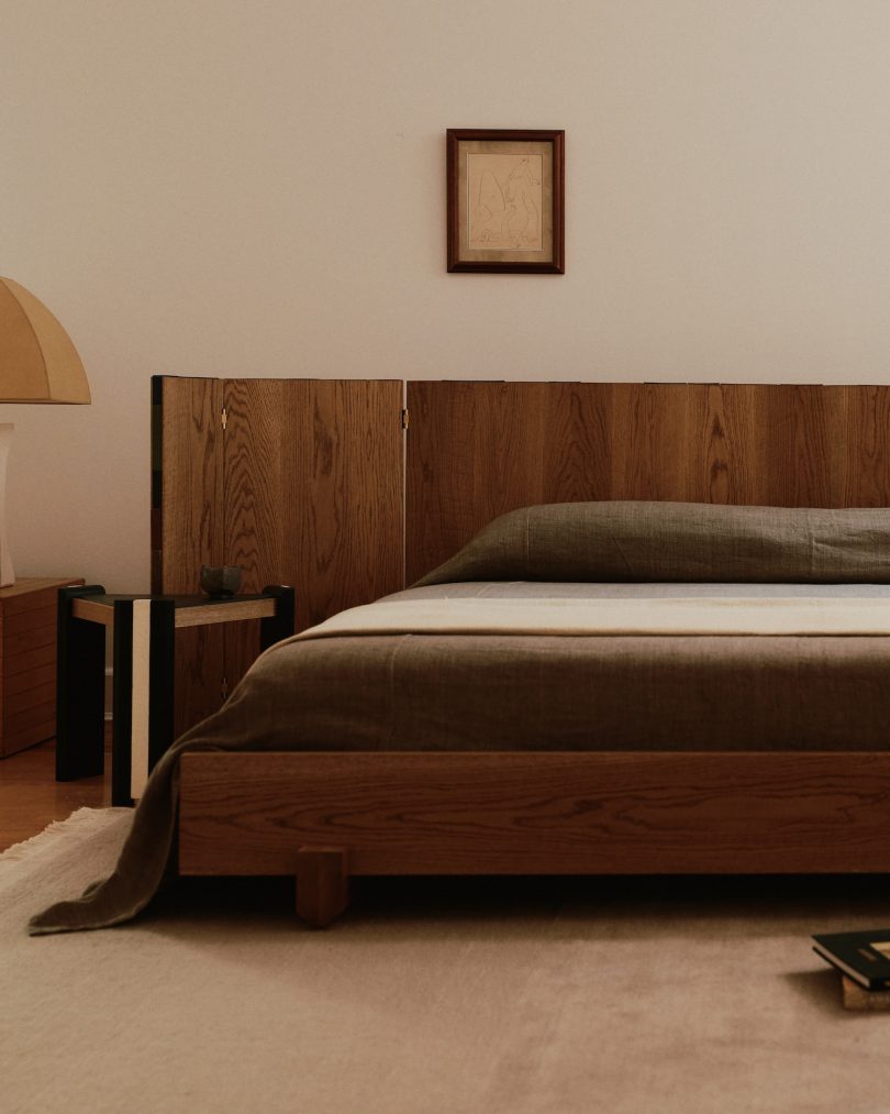 由Danny Kaplan设计的极简主义床Paravent Bed