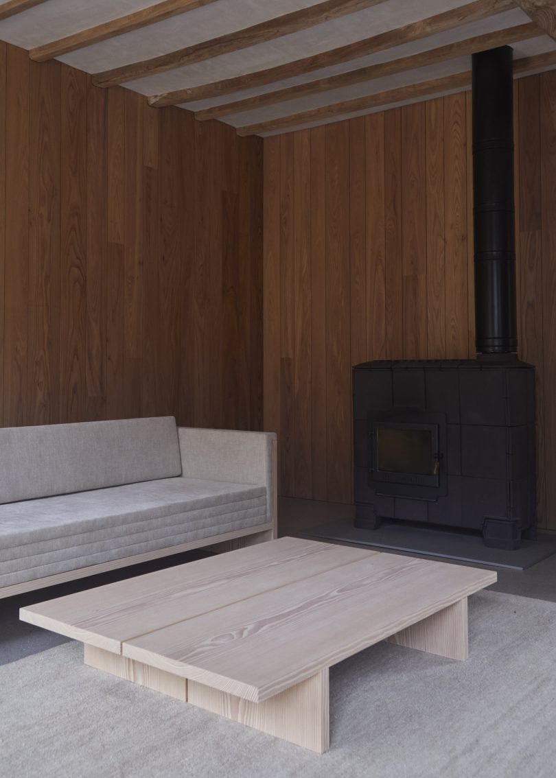 John Pawson设计的极简主义家具系列Pawson