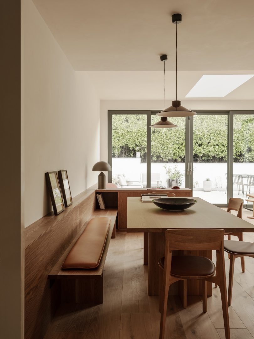 Anam Design Studio设计的极简住宅Private Residence