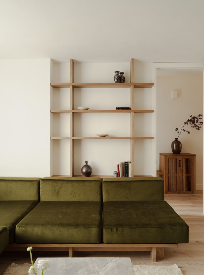 Anam Design Studio设计的极简住宅Private Residence