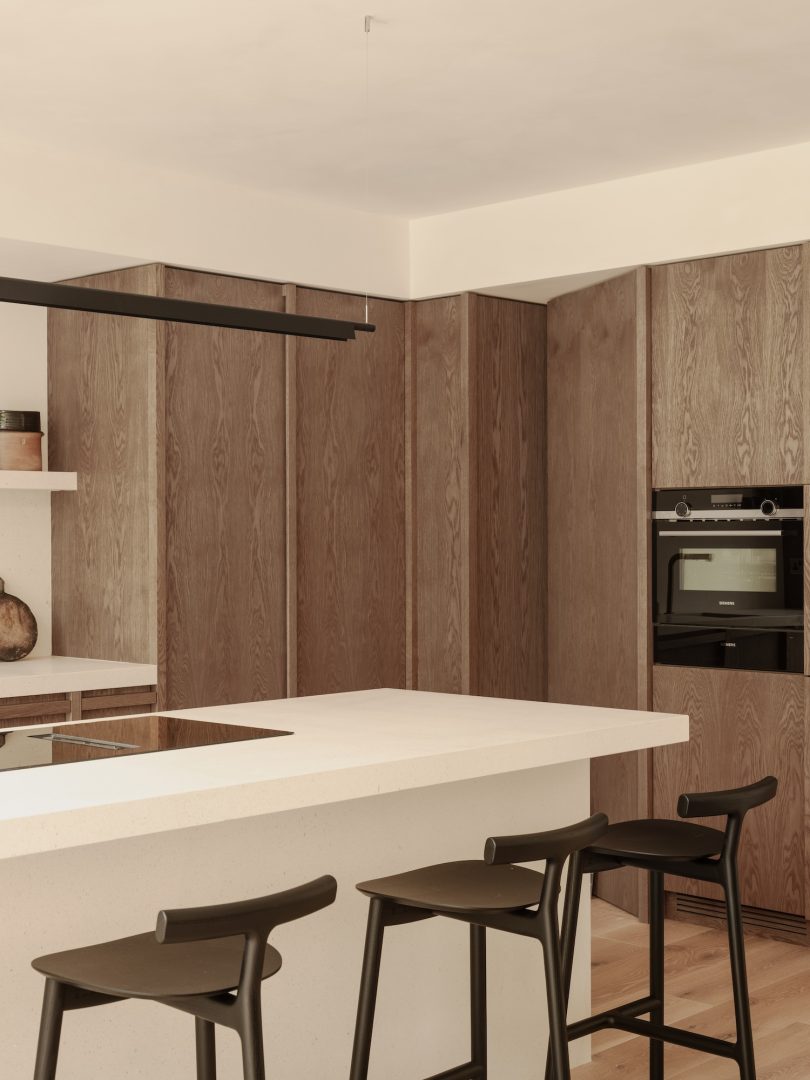 Anam Design Studio设计的极简住宅Private Residence