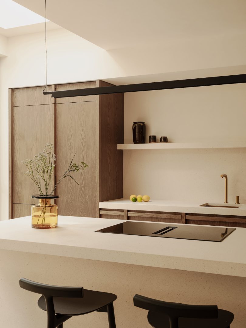 Anam Design Studio设计的极简住宅Private Residence