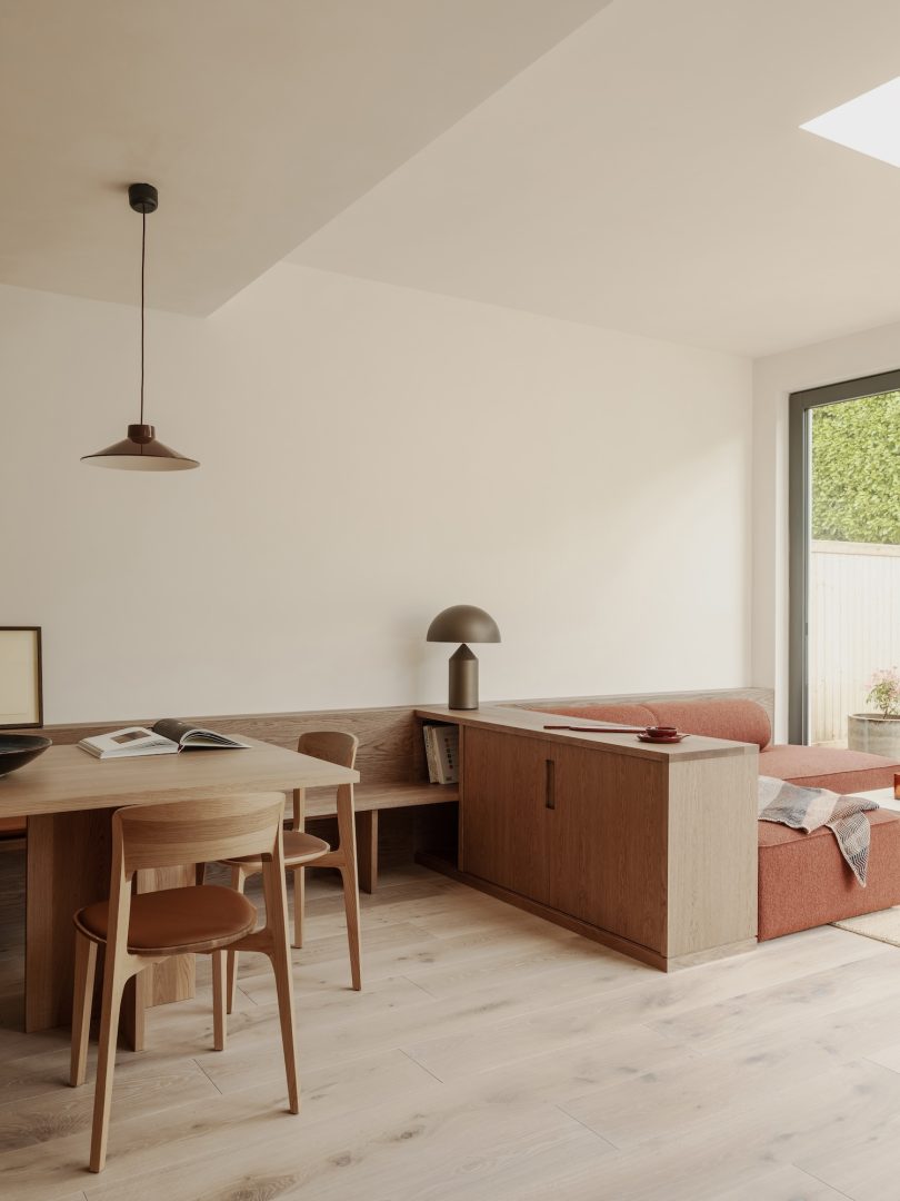 Anam Design Studio设计的极简住宅Private Residence