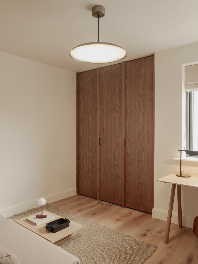 Anam Design Studio设计的极简住宅Private Residence