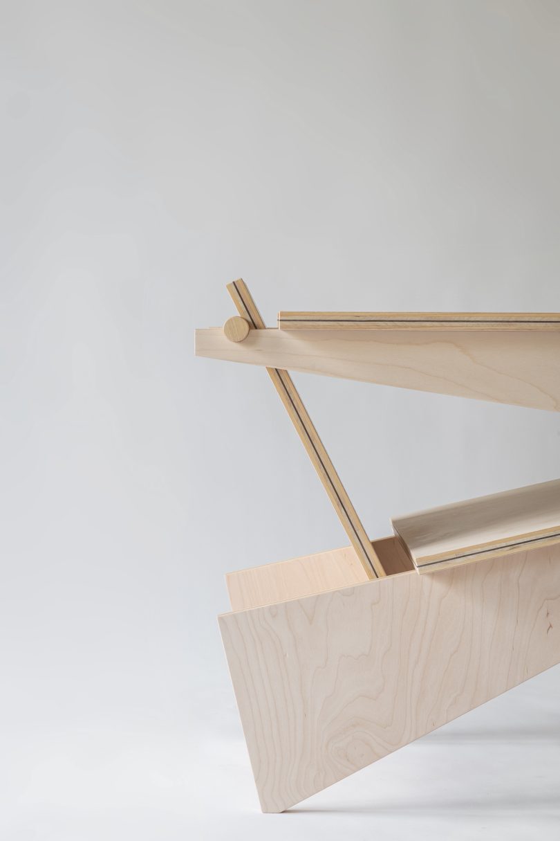 Komok设计的极简主义家具系列Átló Collection