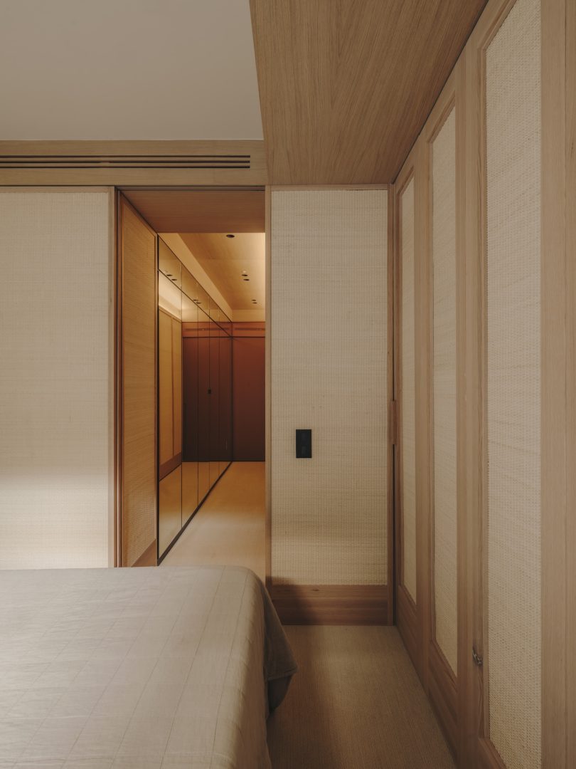 Miriam Barrio设计的极简主义公寓Captain Arenas